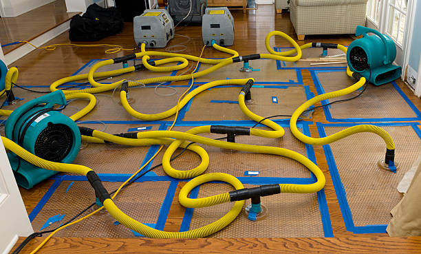 Professional Crawl Space Water Removal technician working in Fieldton, TX